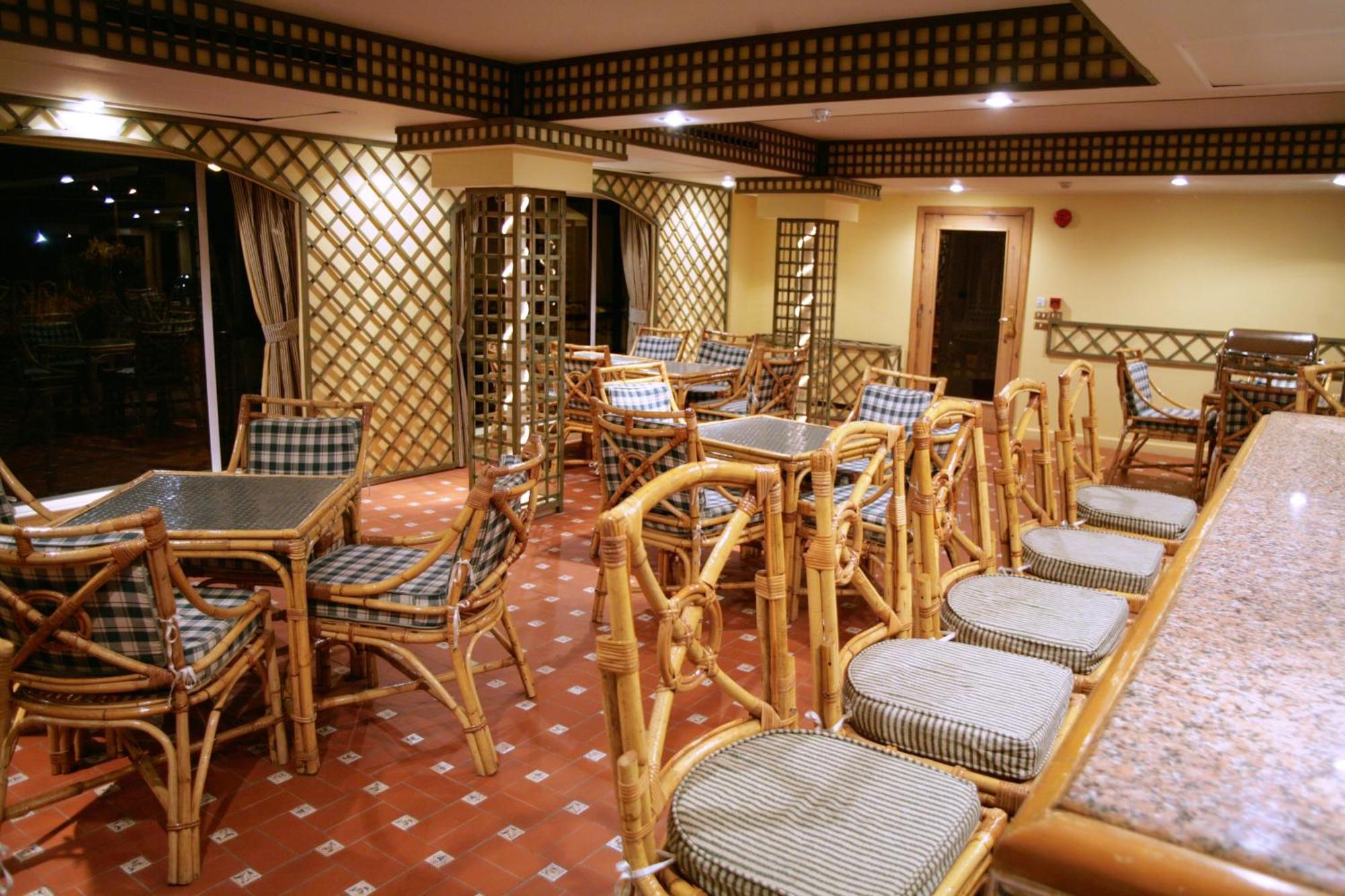 Moevenpick Prince Abbas Lake Nasser Cruise, Every Monday Four Nights From Aswan, Every Friday Three Nights From Abu-Simbel - Including Excursions And Sightseeing Екстер'єр фото